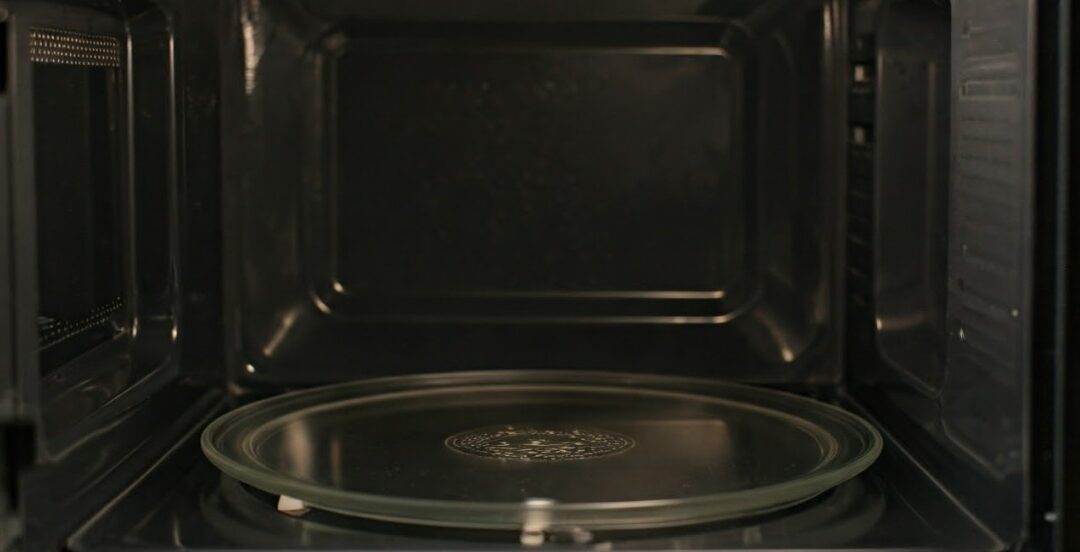 Quick Guide: Best Way to Clean Microwave Turntable